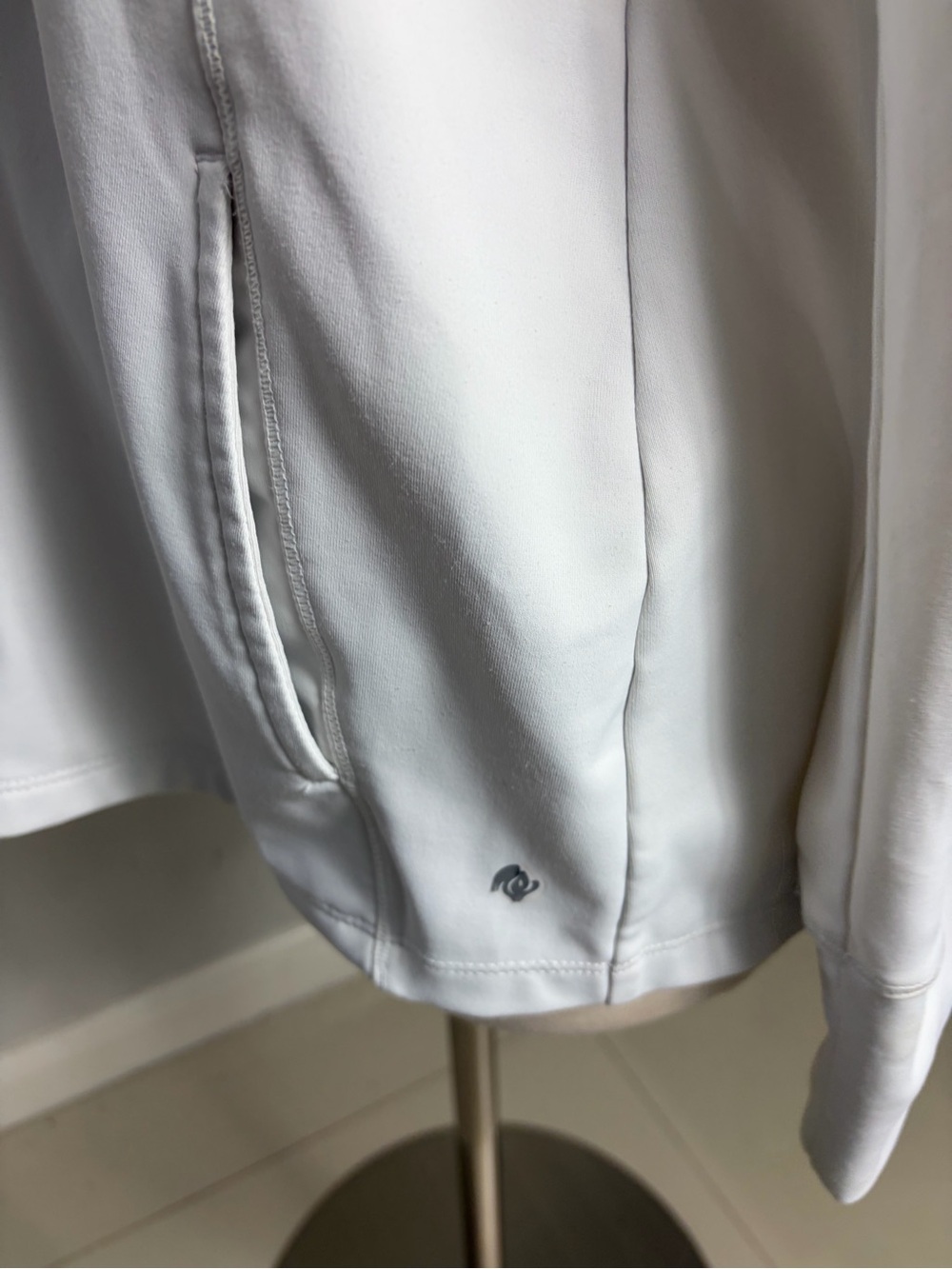 Apana White Lightweight Active Zip Jacket size M - Picture 6 of 16
